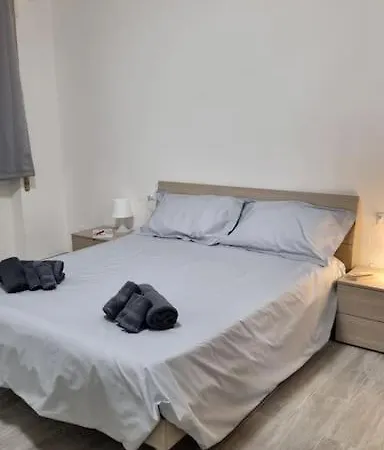 Intero Ampi Spazi Comodo Wtc Scassi Fiumara * Genua