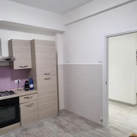 Intero Ampi Spazi Comodo Wtc Scassi Fiumara *