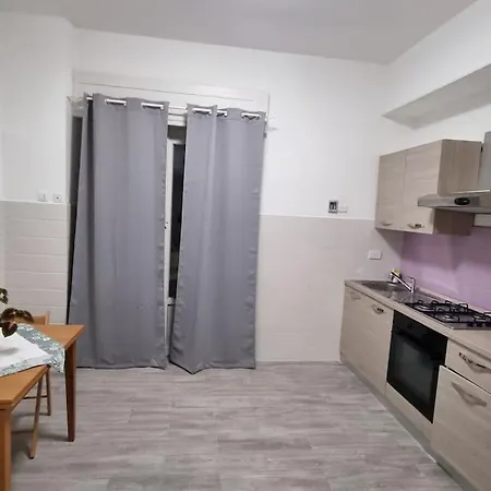 Intero Ampi Spazi Comodo Wtc Scassi Fiumara * Genua