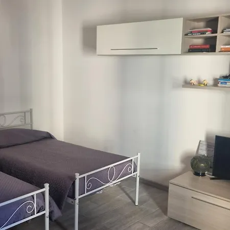 Apartament Intero Ampi Spazi Comodo Wtc Scassi Fiumara *