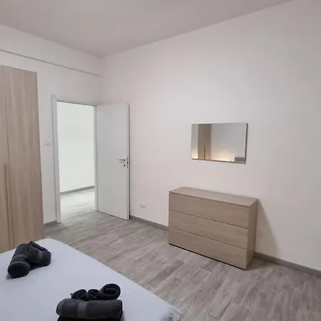 Intero Ampi Spazi Comodo Wtc Scassi Fiumara Apartamento *