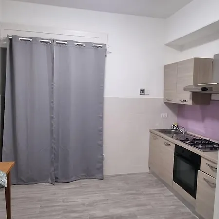 Intero Ampi Spazi Comodo Wtc Scassi Fiumara Apartamento *