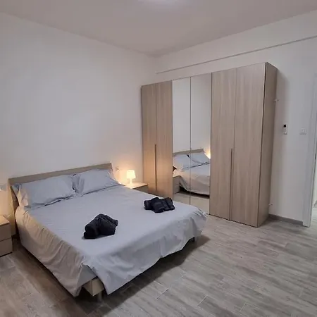 Intero Ampi Spazi Comodo Wtc Scassi Fiumara *