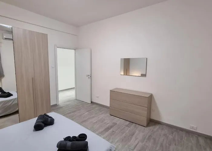 Intero Ampi Spazi Comodo Wtc Scassi Fiumara Apartmán *